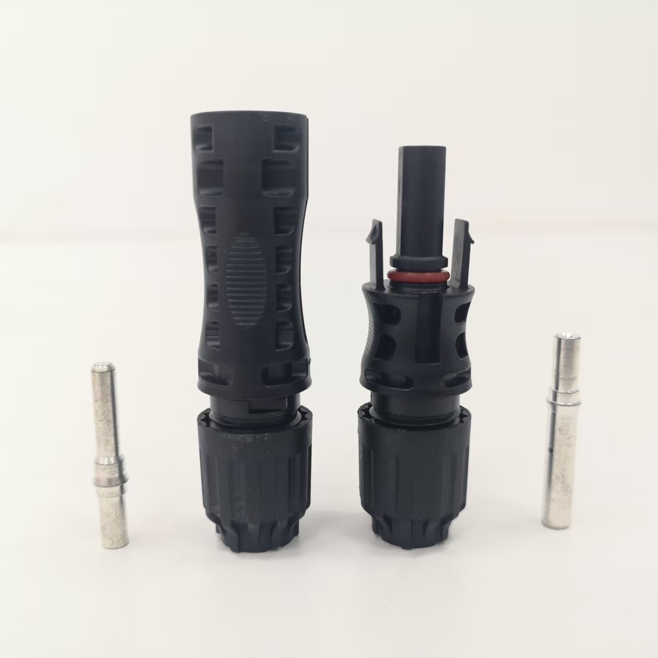 光伏MC4连接器公母插头IP67太阳能配件套装1000V1500V50A铜棒镀锡