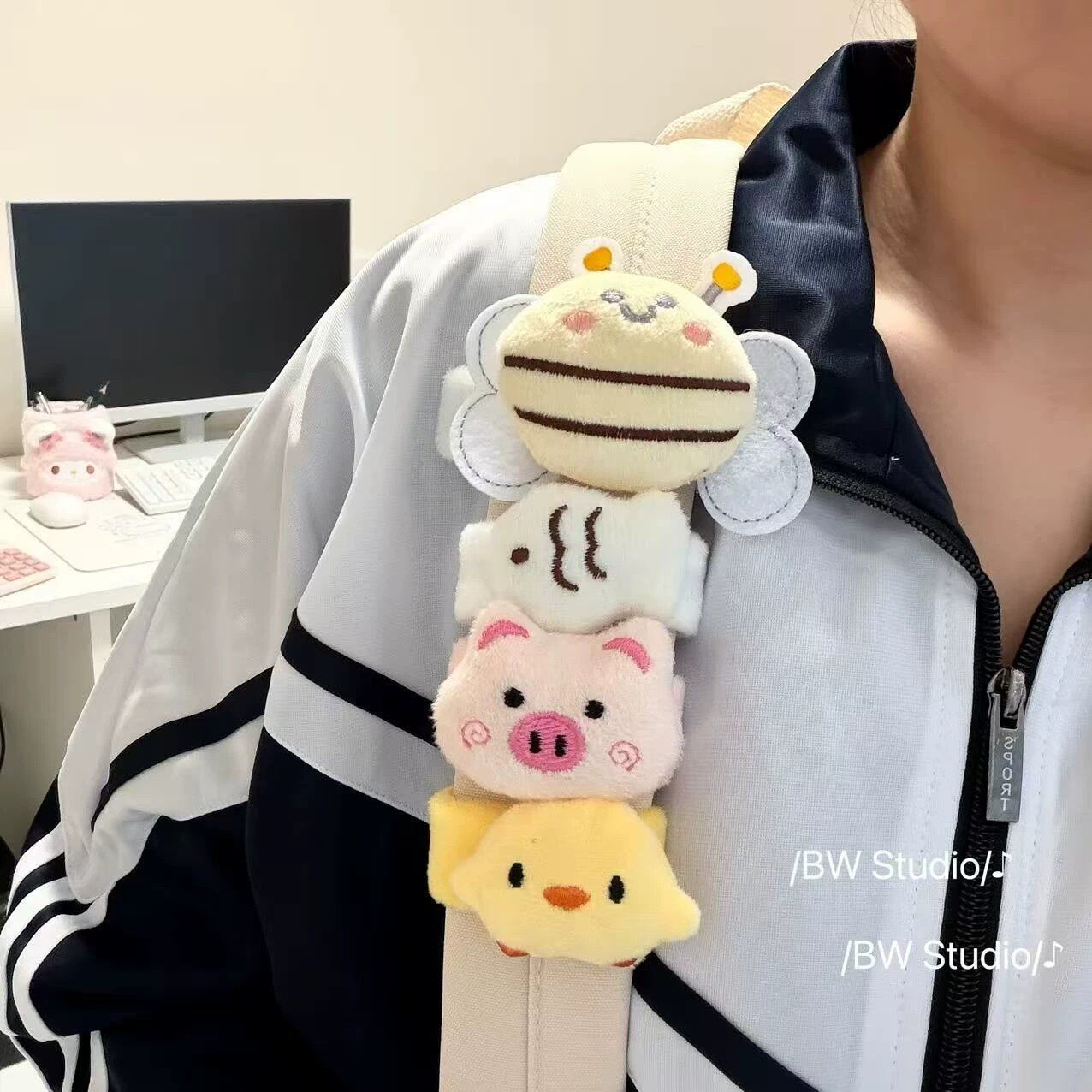 新款创意可爱卡通背包挂饰少女心萌宠书包肩带玩偶挂件送闺蜜礼物图片