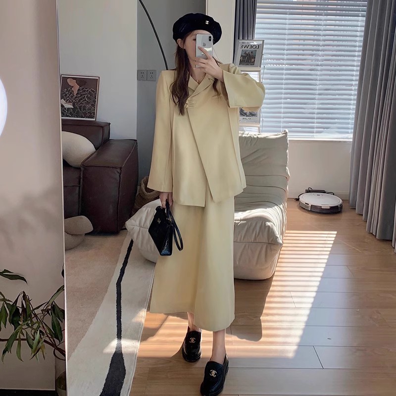 新中式盘扣洋气时髦小众两件套女