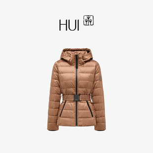 HUI卉90白鹅绒棠梨褐精细绗缝中长系带连帽针织拼接厚款羽绒服