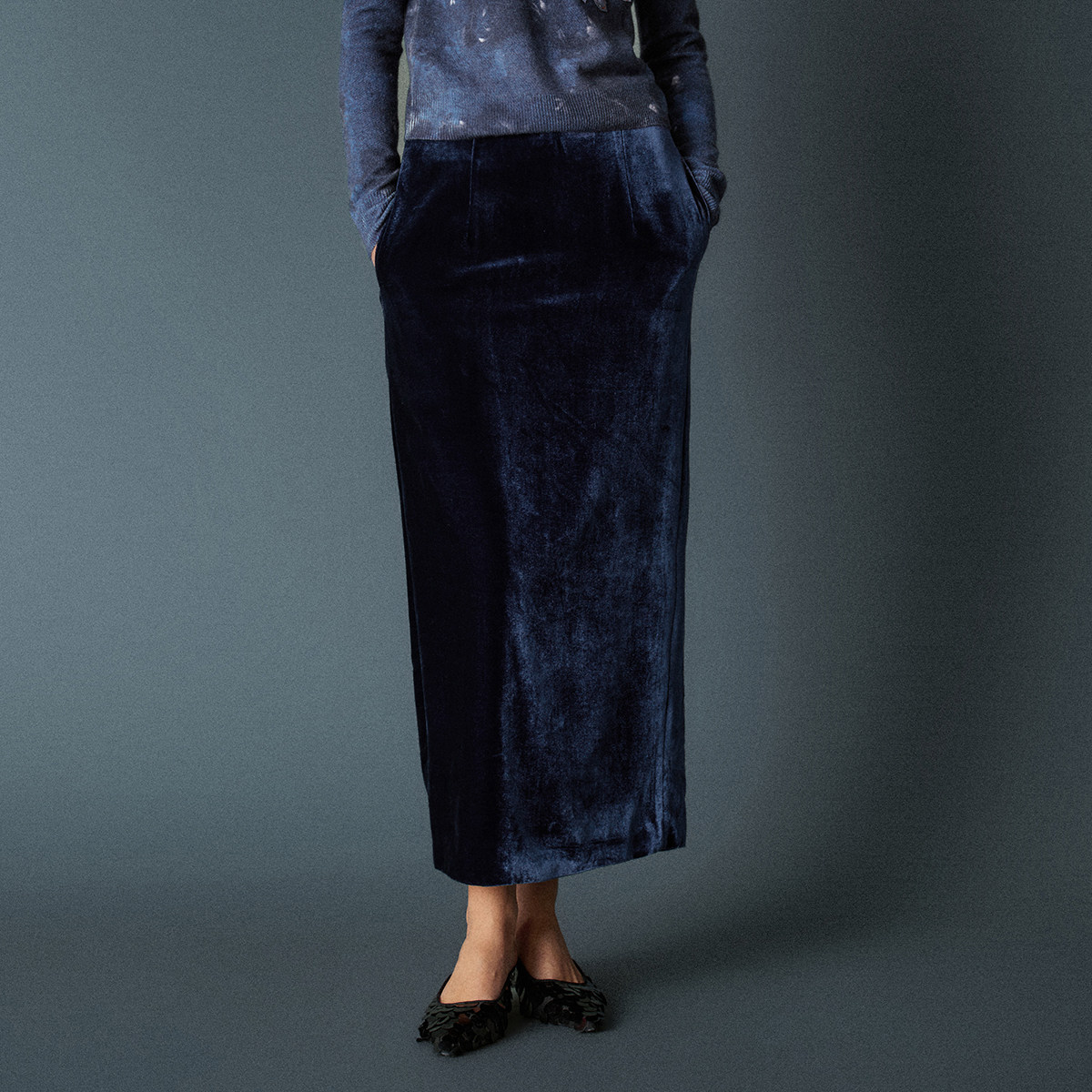 HUI卉黛蓝色桑蚕丝丝绒直筒半裙