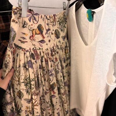 R单工厂出！品质巨赞，2025新款时髦复古印花大摆高腰压褶半身裙