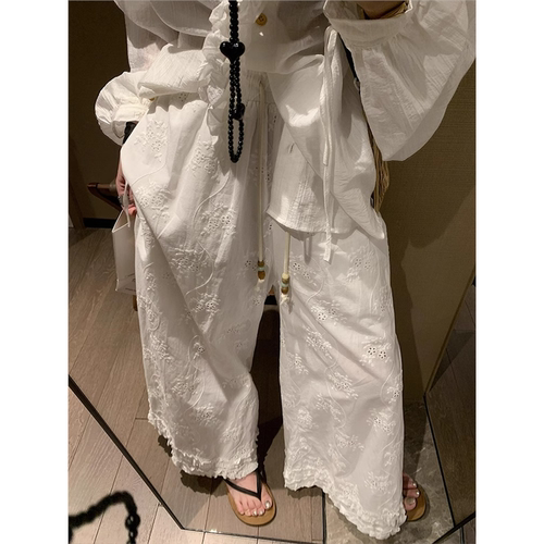 买手店法式重工刺绣花边阔腿裤女2025新款度假风温柔仙气长裤