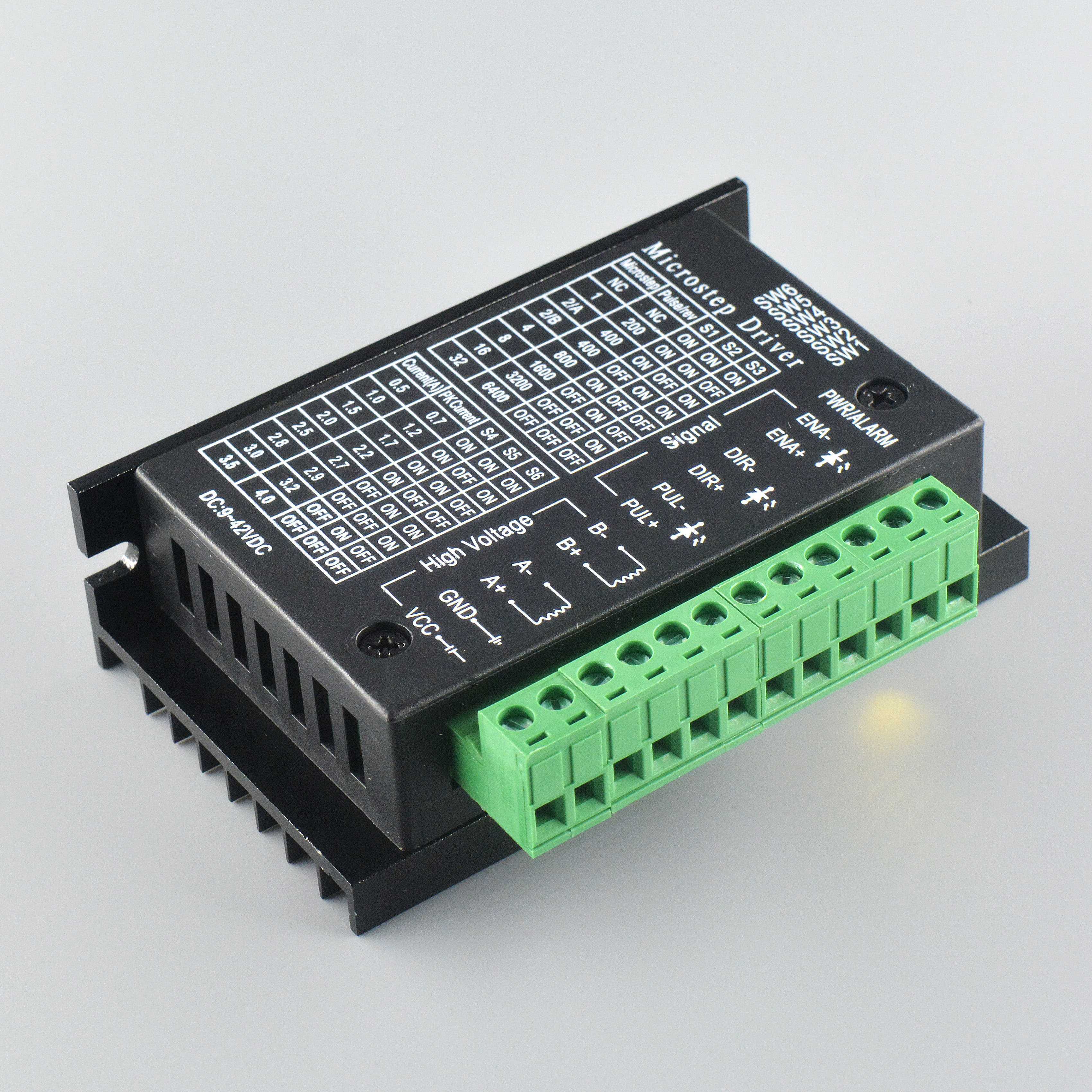 tb6600升级版 42/57/86步进电机驱动器32细分4.0a 9-42v厂家直供