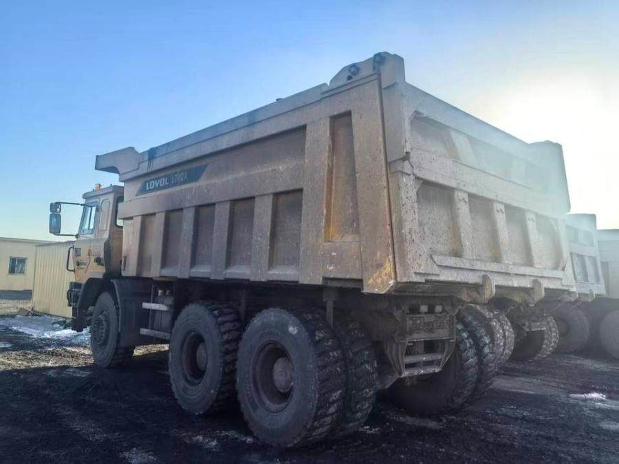 12月25日乌海雷沃矿卡LT110A一台网络拍卖公告