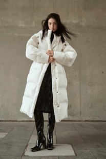 孙雪宁同款eoez咖/白色静奢鹅绒服女复古优雅长款御寒羽绒服廓形