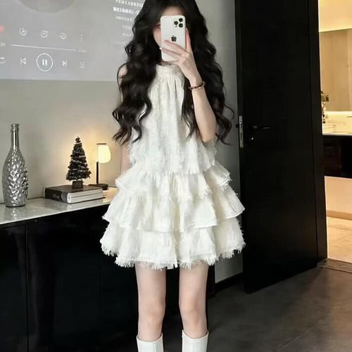 甜美富家千金洋装女夏季