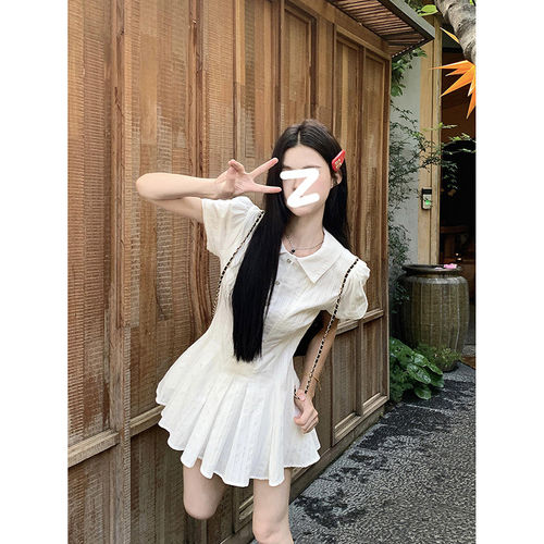 学院风白色泡泡袖t衬衫洋