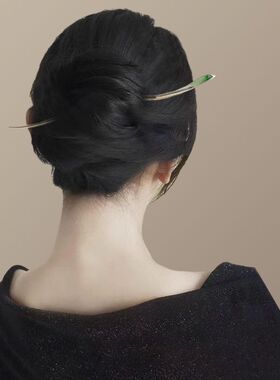 新中式清冷感翡翠发簪