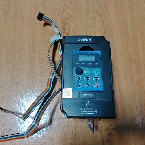 英捷思变频器Y500-Y0015M1，功率1.5kw2.2议价