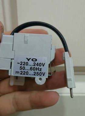 塑壳断路器附 YO 220-240Vac220-2议价