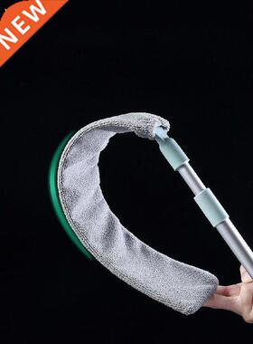 vanzlife Bed cleaning the artifact with feather dusters