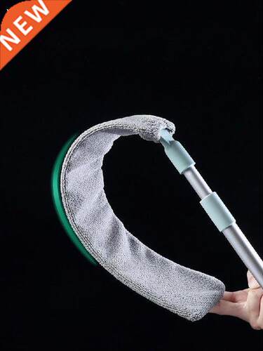 vanzlife Bed cleaning the artifact with feather dusters