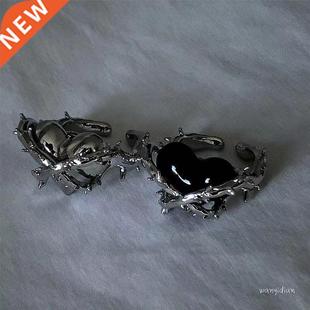 New Fashion Creative Punk Gothic Thorns Love Heart Ring Vint