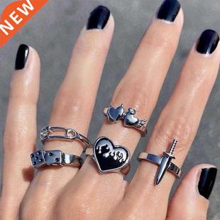 Punk Gothic Love Heart Sword Ring Set for Women 5PCS Vintage