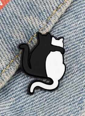 Black And White Cat Enamel Pins Hugging Cats Brooches Cartoo