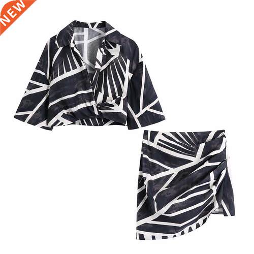 2021 New Women Two piece set Cropped Shirt & Pleated Mini S
