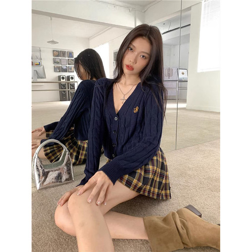 港风学院V领短款针织开衫女秋