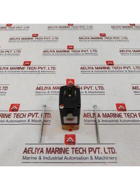 原装供应Burkert 0331 C 5/64 FKM BR 电磁阀 240V 60Hz 8W