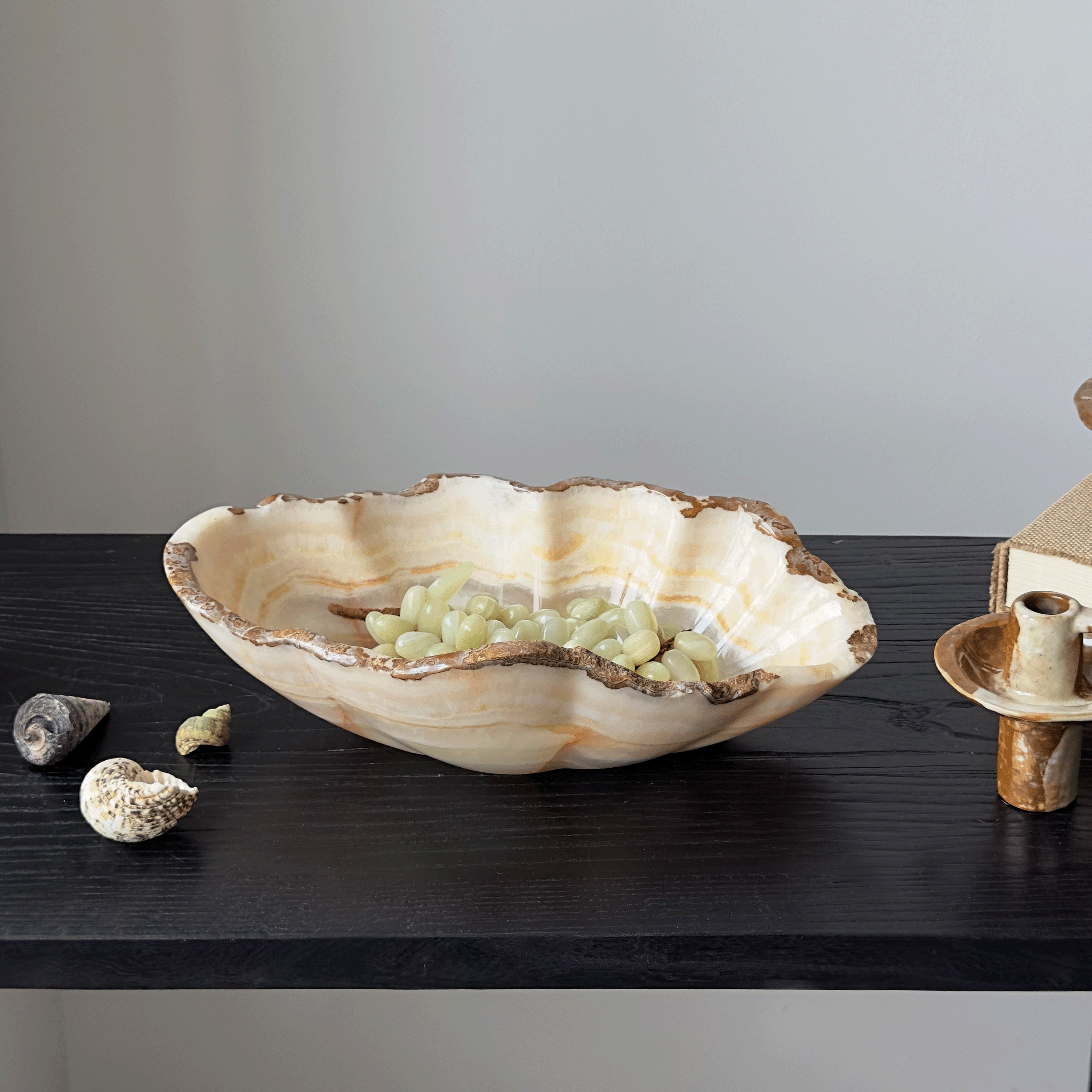侘寂风天然玉石果盘装饰摆件样板间玄关高档大理石托盘玉石葡萄