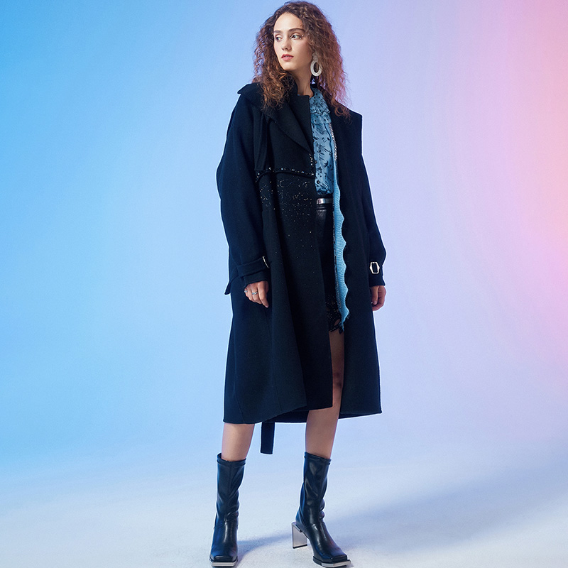 莲灿绵羊毛中长款轻职风