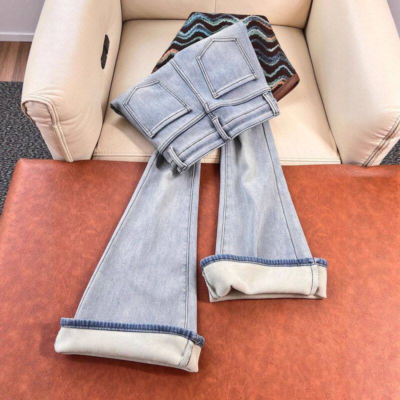 韩版浅色加绒加厚微喇牛仔裤女冬季新款胖mm高腰弹力显瘦喇叭长裤