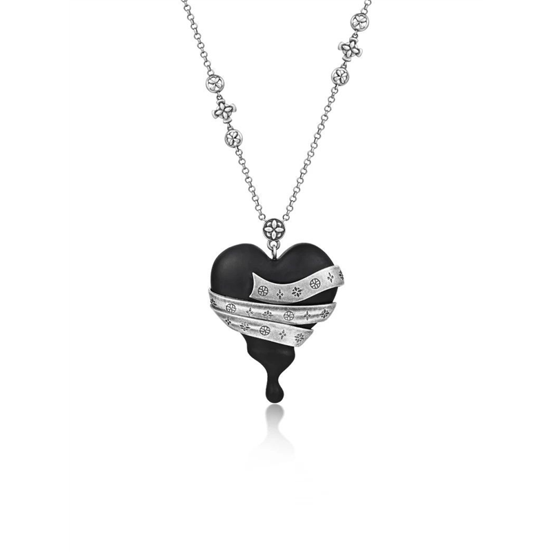 2025缠绕爱心黑檀木项链女复古轻奢度假风吊坠