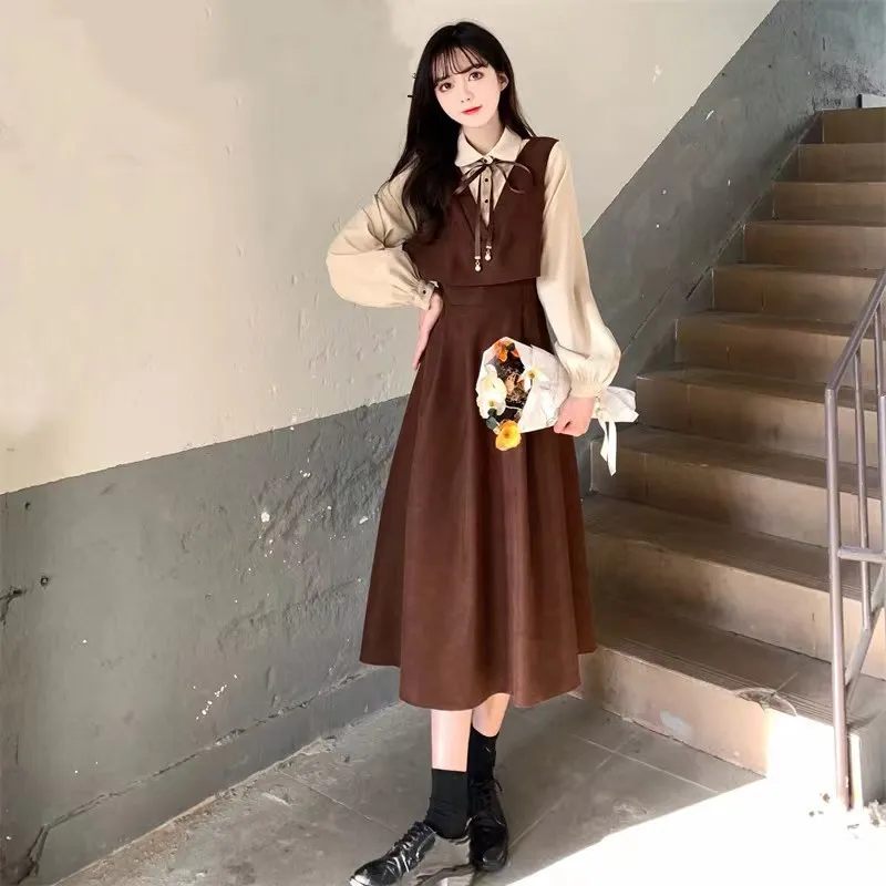 斜纹灯芯绒 秋冬新款法式复古拼接假两件收腰显瘦连衣裙女