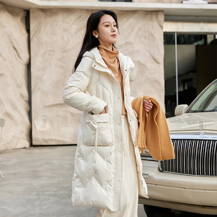 时尚 Lucidy 长款 2024新款 保暖白鸭绒外套 鲁思蒂连帽羽绒服女冬季