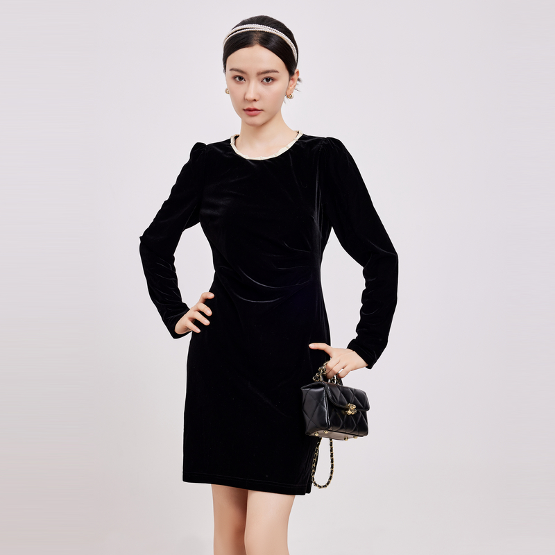 鲁思蒂丝绒黑色长袖连衣裙