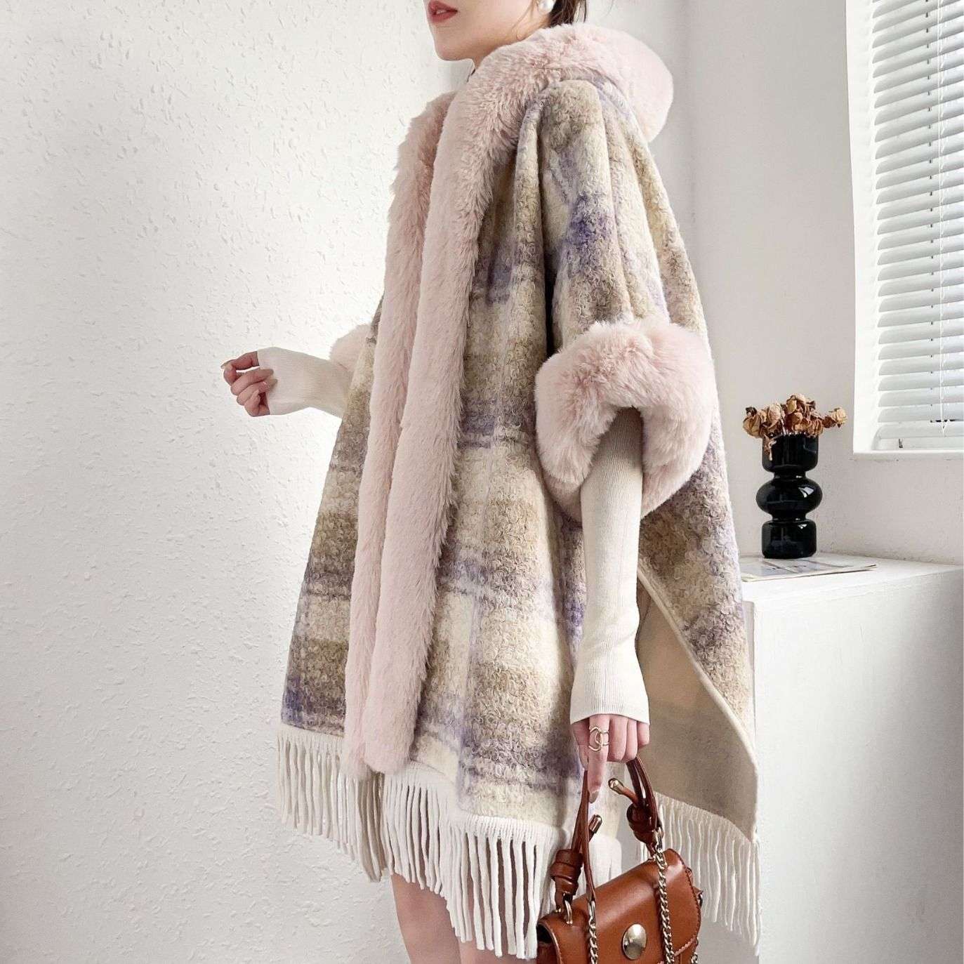 8029新款斗篷披风连帽加绒加厚气质流苏中长款宽松披肩外套女