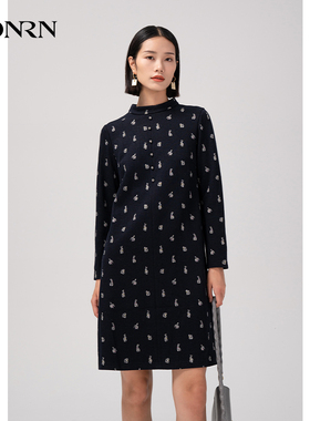 HONRN/红人蓝色兔子印花长袖立领羊毛直筒连衣裙女秋冬HG55OL508