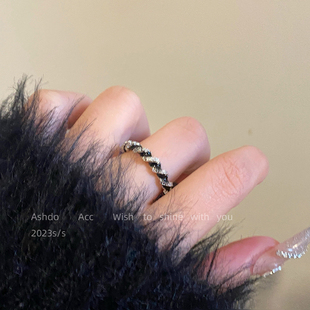 冷淡风黑色滴釉开口缠绕戒指锆石气质精致感素圈小众设计感指环女