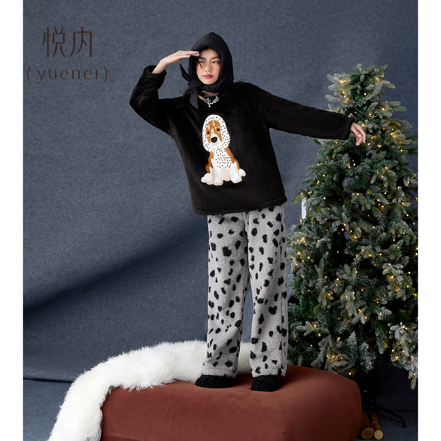 悦内睡衣女款冬季冬天法兰绒加厚加绒珊瑚绒保暖家居服圆领小狗印