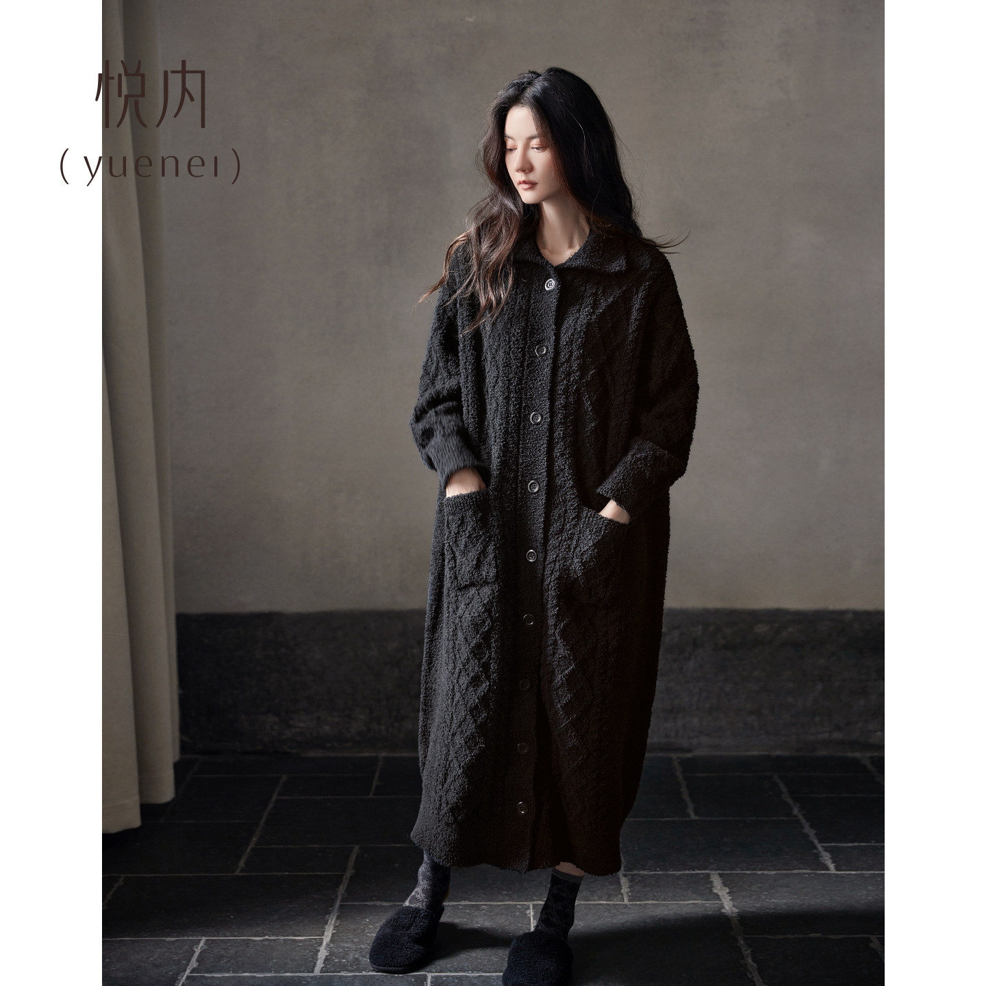 悦内半边绒睡裙女睡衣冬季冬天珊瑚绒大码黑色长款居家舒适厚睡袍
