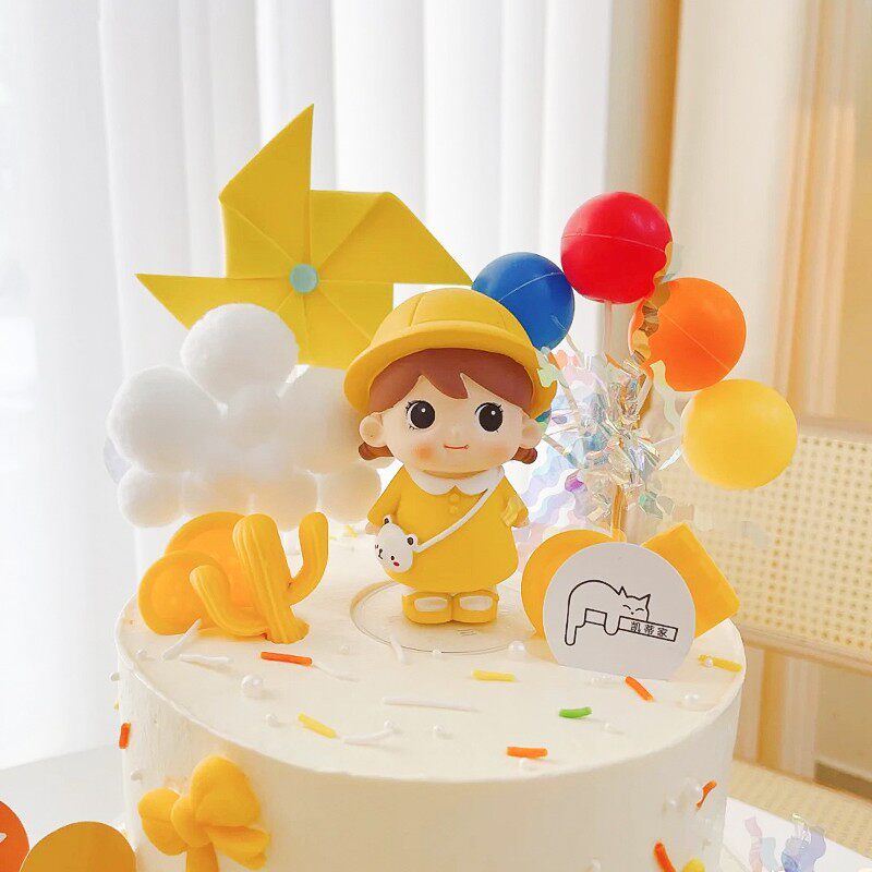 背包小娃娃蛋糕装饰摆件黄衣书包女孩小黄帽萌萌儿童生日烘焙插件