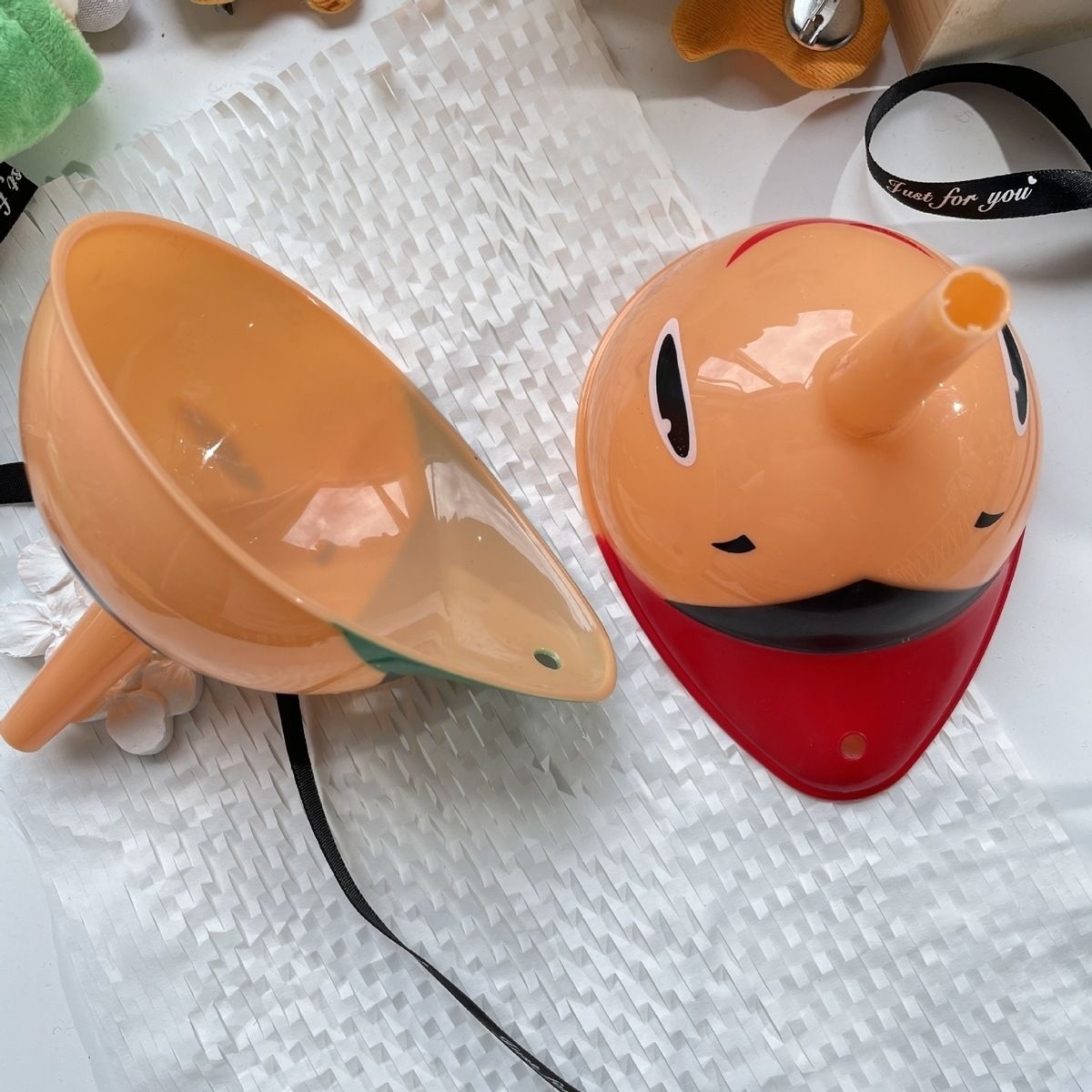 塑料小号迷你家用三角油漏斗细口洒漏厨房用小漏嘴BH268