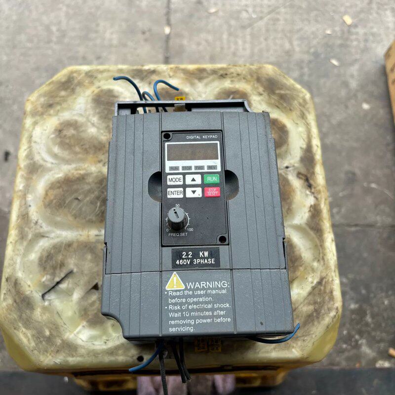 可维修CHiNSC深川变频器2.2kw深川SVF-M2.2T4B-议价