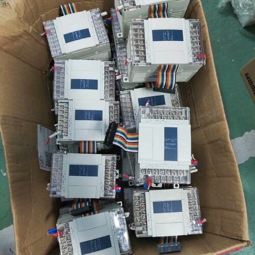可维修信捷PLC扩展，型号：XC-E2TCA-P，库存30套，成色议价