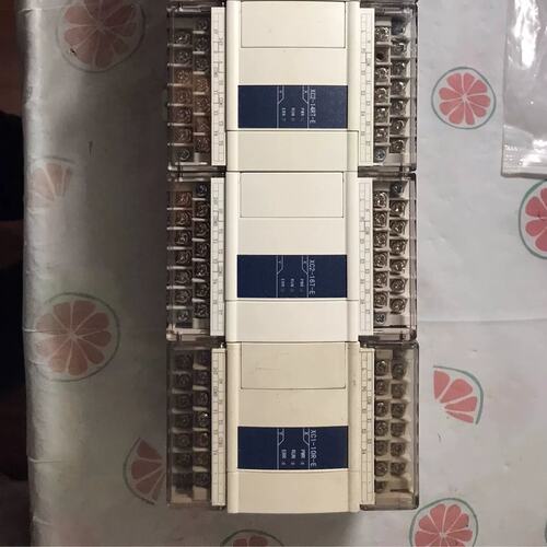 可维修三个信捷plc型号XC1-10R-E、XC2-14RT-E、议价