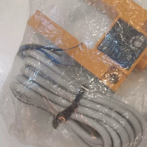 可维修通用型电梯平层感应器U型槽型光电开关E3S-GS30P1议价