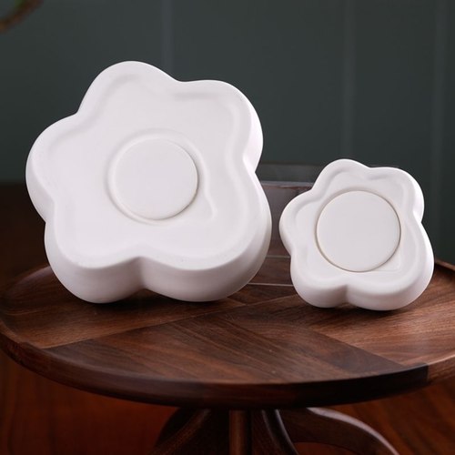 猫爪罐收纳盒创意狗爪印罐陶瓷密封罐存储罐猫粮罐香粉瓶茶叶罐