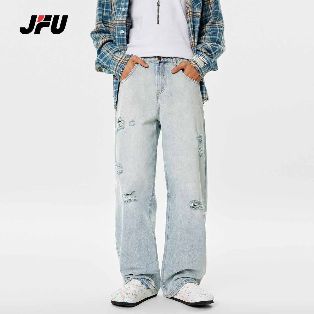 JFU2024秋季新款美式高街阔腿休闲长裤浅蓝色破洞直筒牛仔裤男生