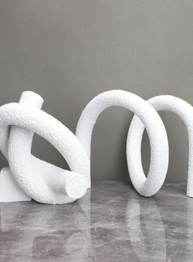 现代简约树脂白色绳结M形摆件 书房客厅玄关电视柜创意家居装饰品