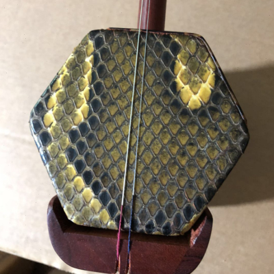 热销二胡乐器 红花梨木弯头 木轴六方二胡 机械轴蒙皮二胡 衡乐