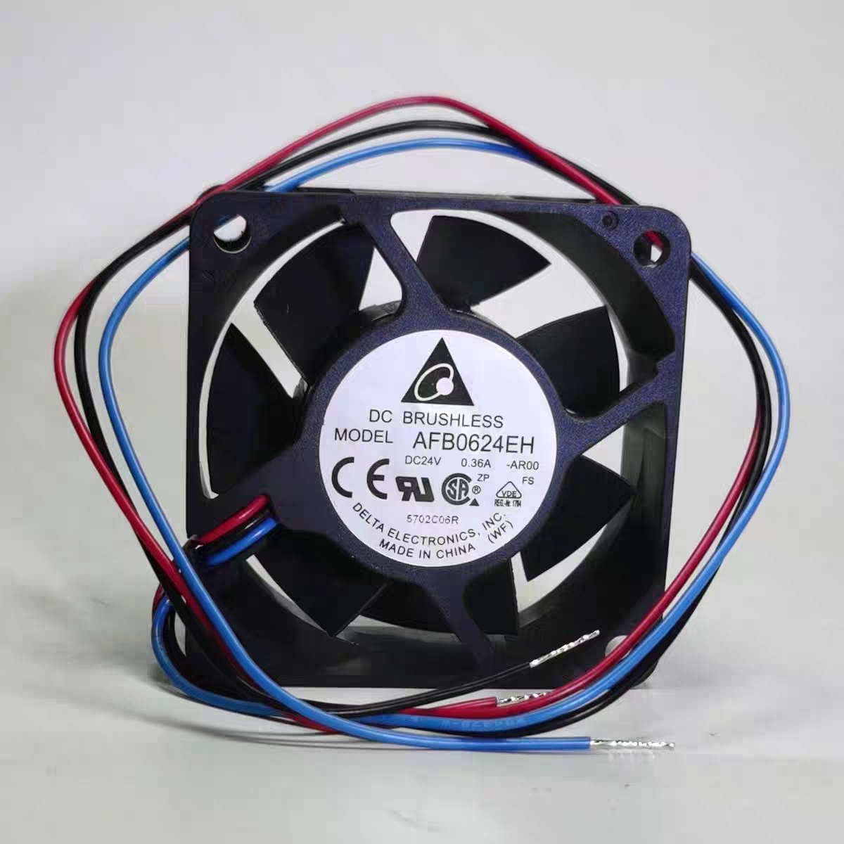 AFB0624EH全新台达 60*60*25mm 停止报警功能风扇 6025 24V 0.36A