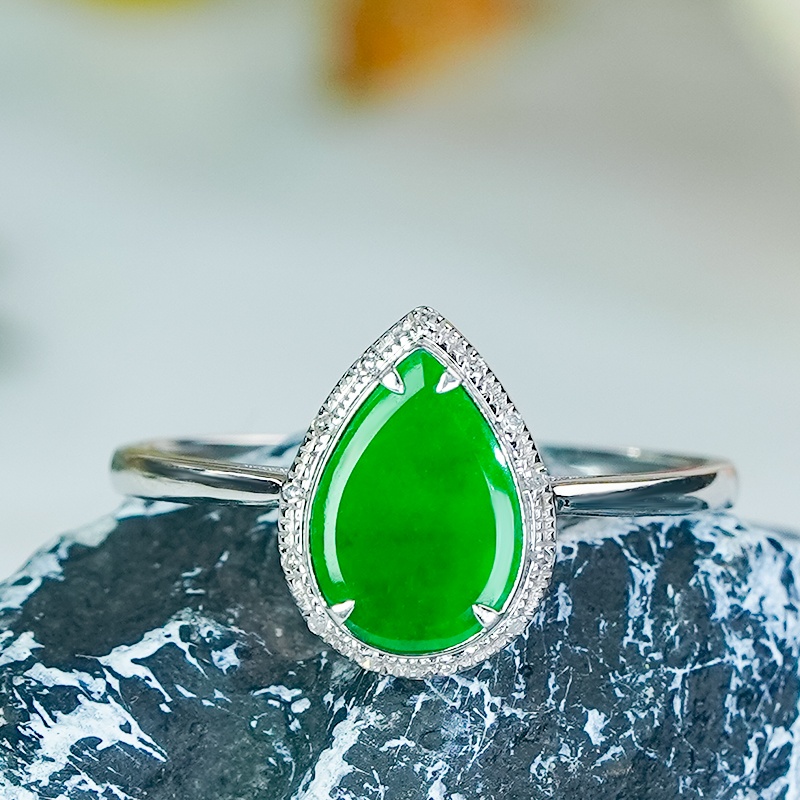 18k金镶玉天然A货翡翠戒指简镶精致满绿龙石水滴形戒指