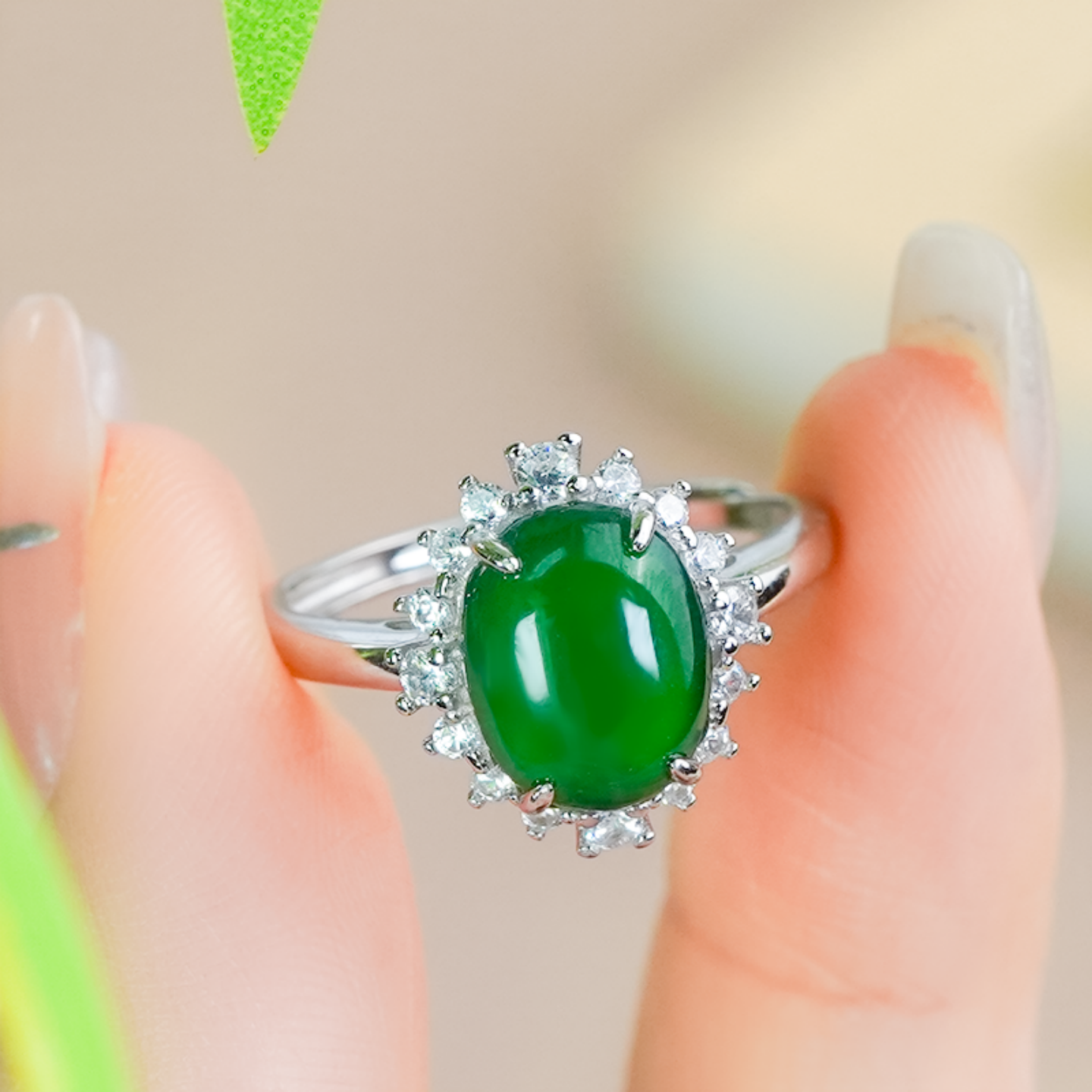 925银镶嵌天然翡翠戒指A货大气时尚高冰满绿蛋面翡翠活口戒