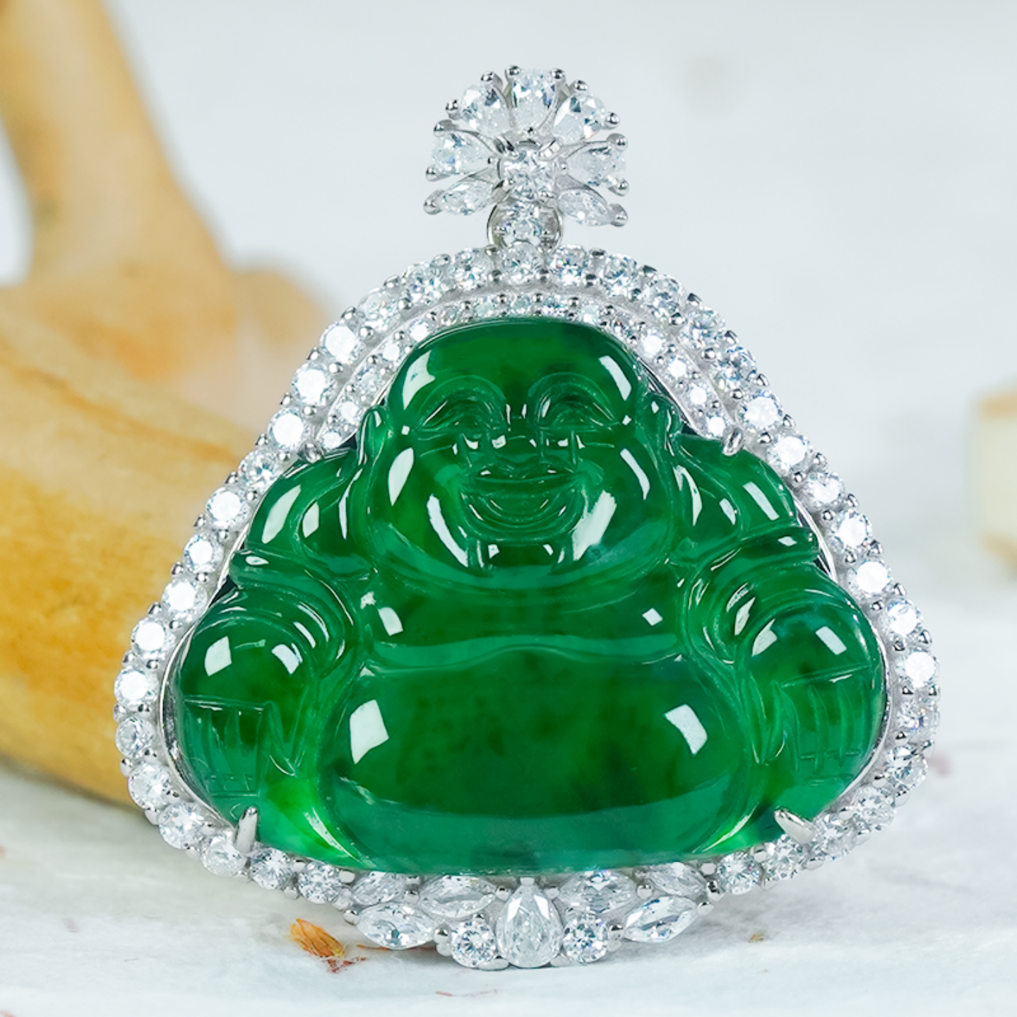 银镶天然翡翠佛公A货精致雕刻高冰满绿豪镶翡翠玉佛玉坠