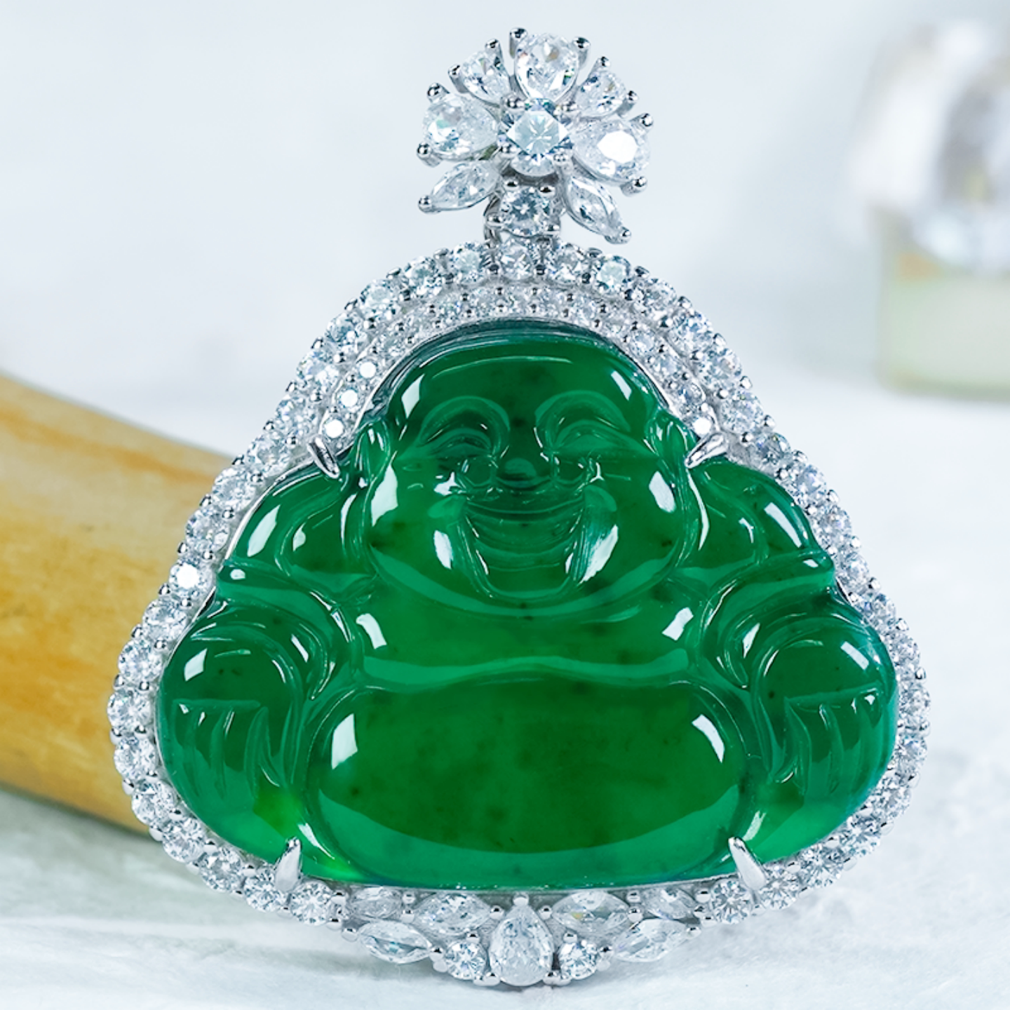 银镶天然翡翠佛公吊坠a货大气雕刻高冰满绿翡翠玉佛玉坠